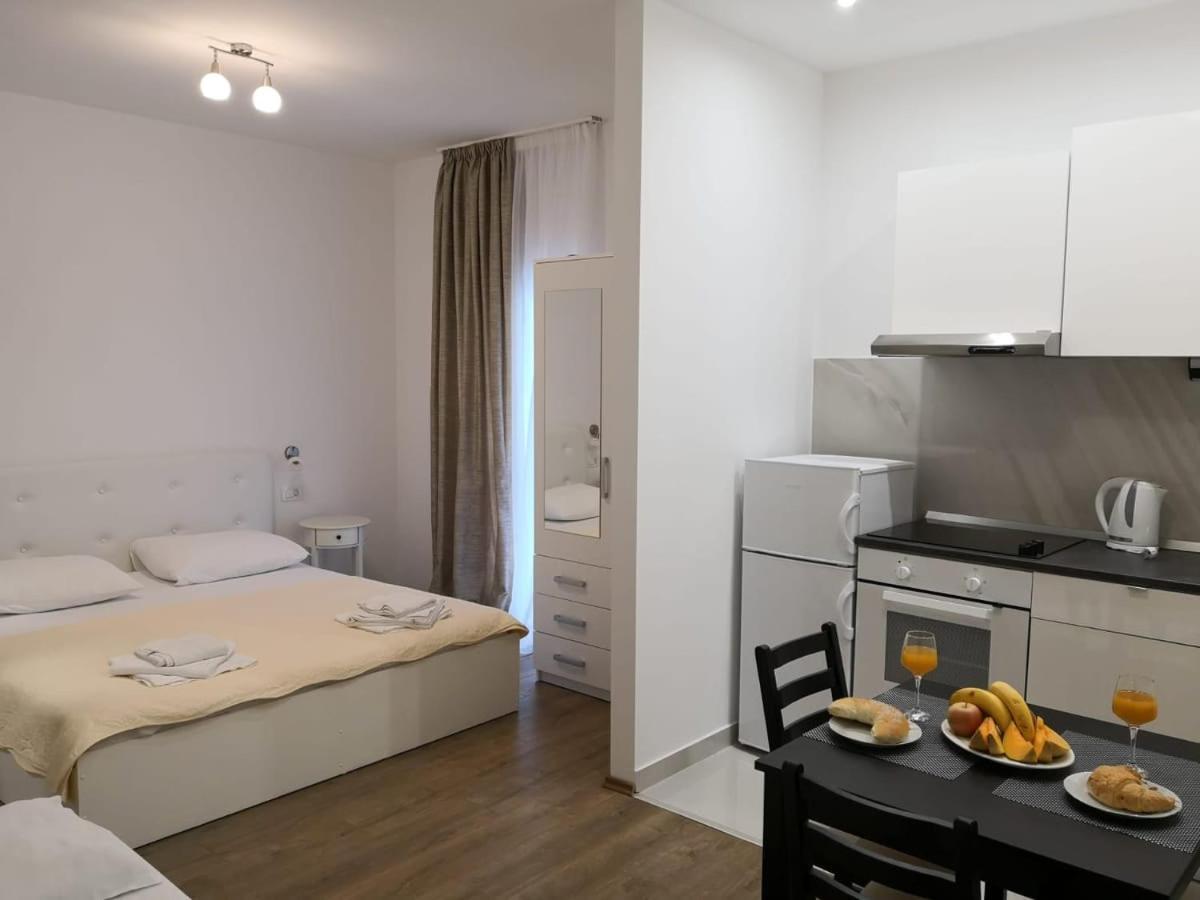 Apartments Niko Omis Ngoại thất bức ảnh