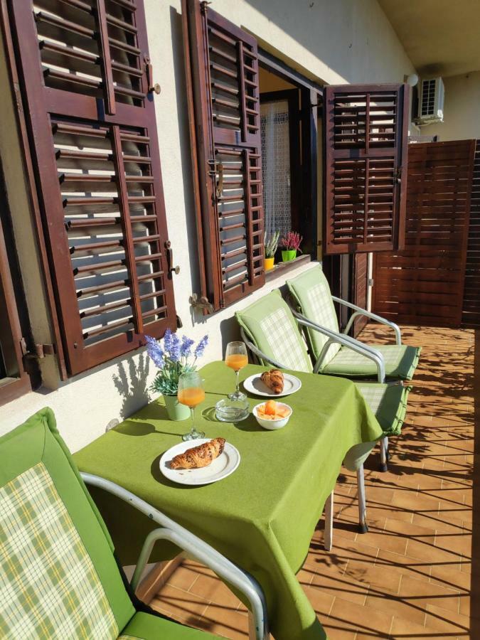 Apartments Niko Omis Ngoại thất bức ảnh
