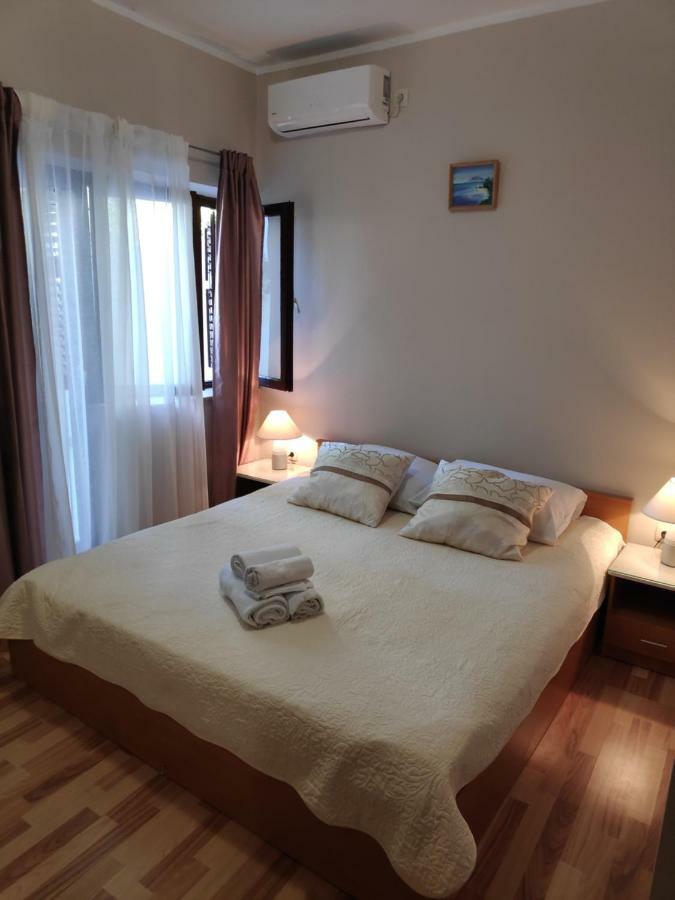 Apartments Niko Omis Ngoại thất bức ảnh