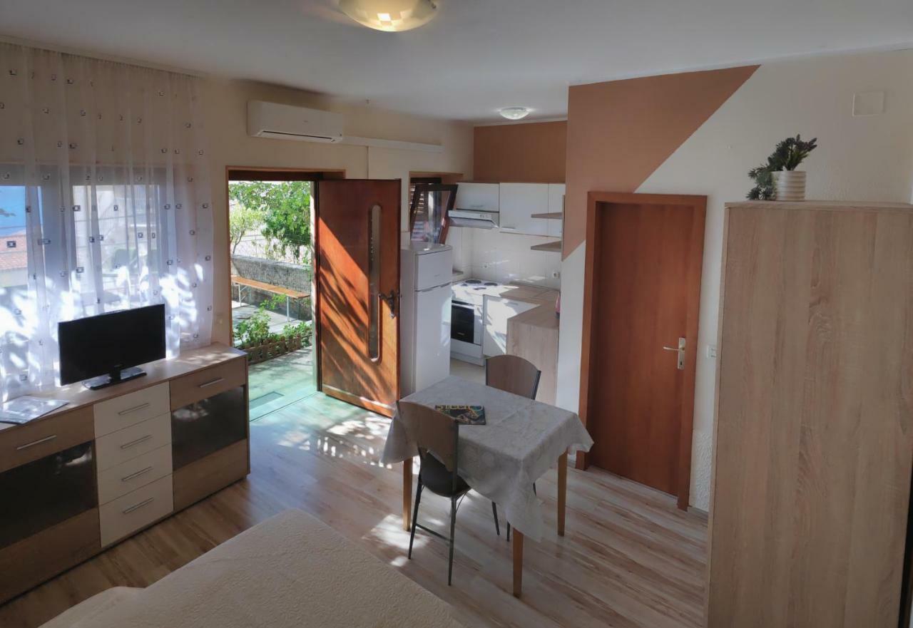 Apartments Niko Omis Ngoại thất bức ảnh