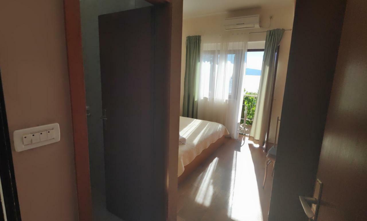 Apartments Niko Omis Ngoại thất bức ảnh