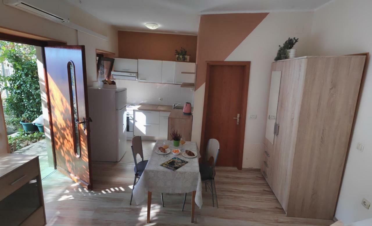 Apartments Niko Omis Ngoại thất bức ảnh