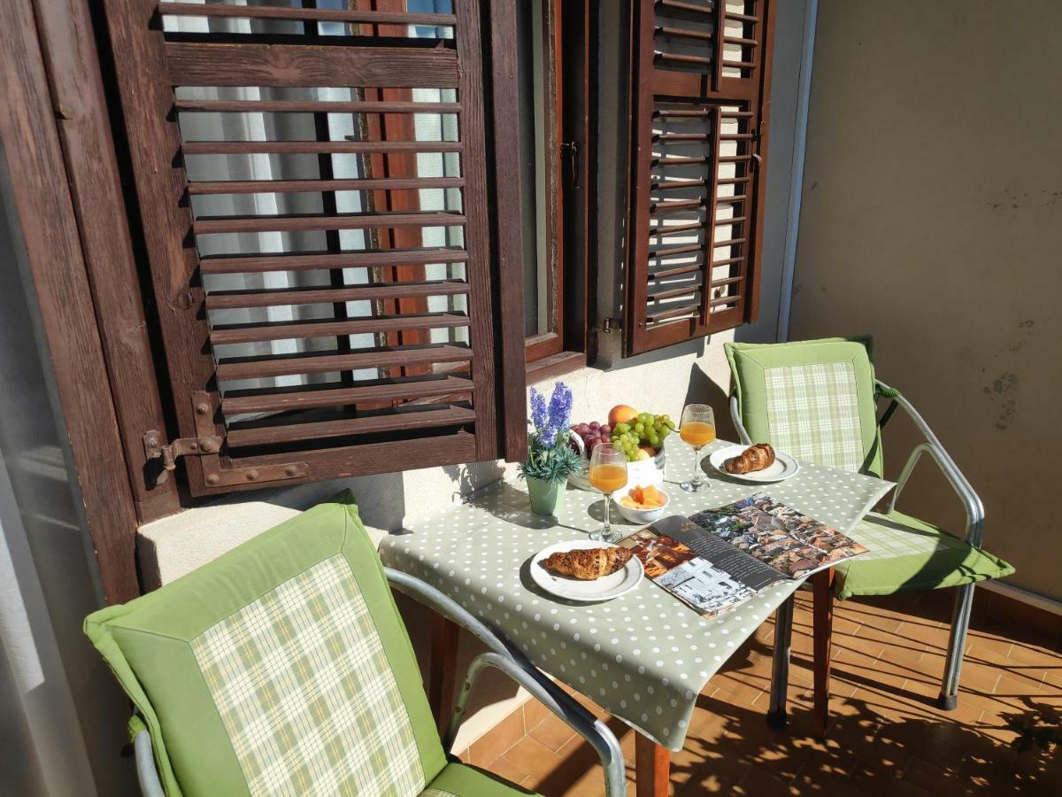 Apartments Niko Omis Ngoại thất bức ảnh