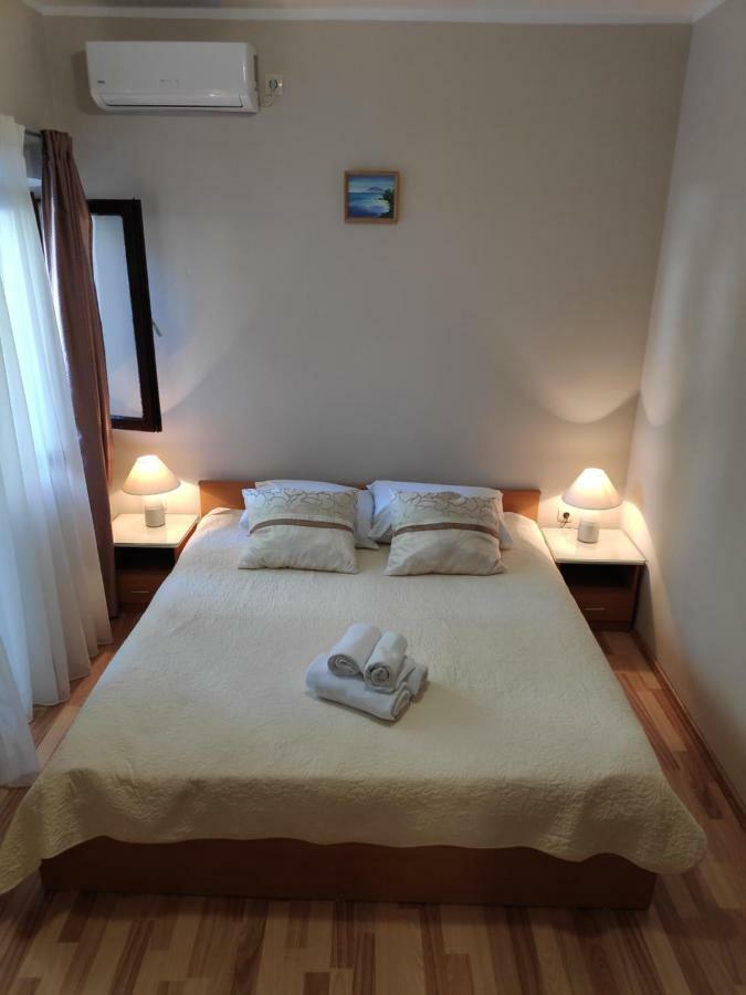 Apartments Niko Omis Ngoại thất bức ảnh